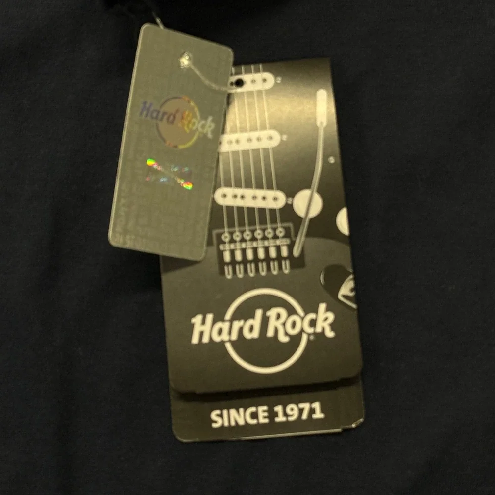 Hard Rock Cafe Manila Mens Medium Navy Blue Graphic T-Shirt NWT New Short Sleeve